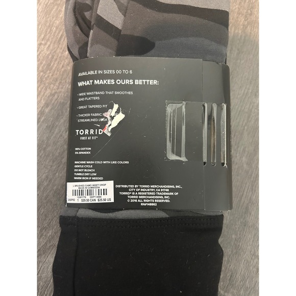 Torrid Premium Leggings Crop Length‎ Brushed Camo Inset Gray Black Size 1 - Picture 3 of 5